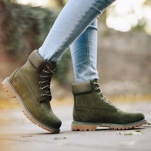 {Timberland} Lace Up Cold Weather Boots